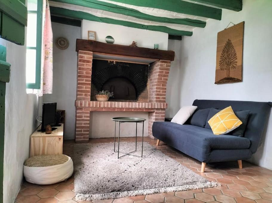 Charmante Maisonnette En Pierre Écardenville-sur-Eure Dış mekan fotoğraf
