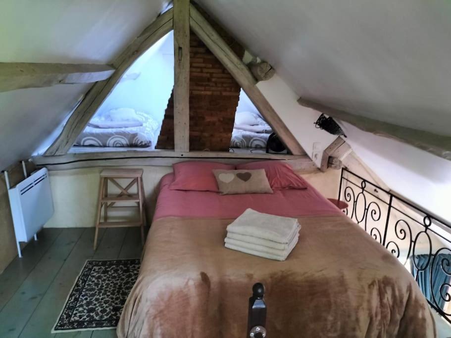 Charmante Maisonnette En Pierre Écardenville-sur-Eure Dış mekan fotoğraf